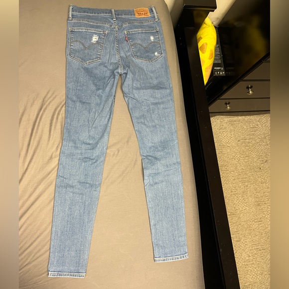 720 Levi’s High Rise Super Skinny Jeans - Picture 3 of 3